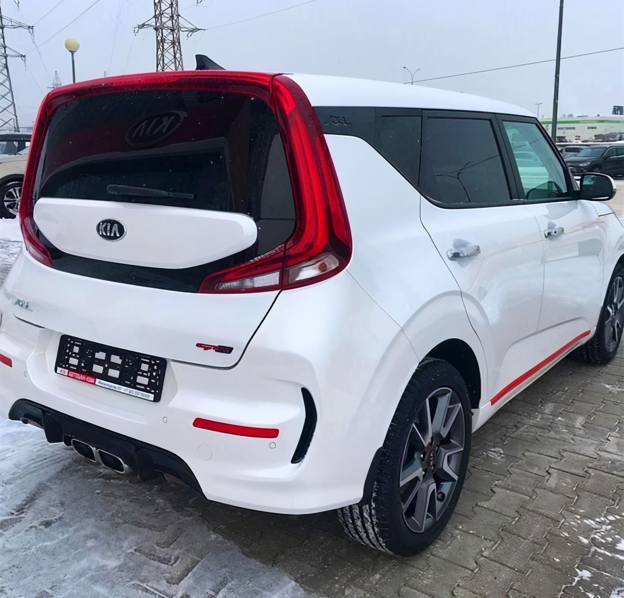 起亚秀尔最丑车型,2024款起亚秀儿