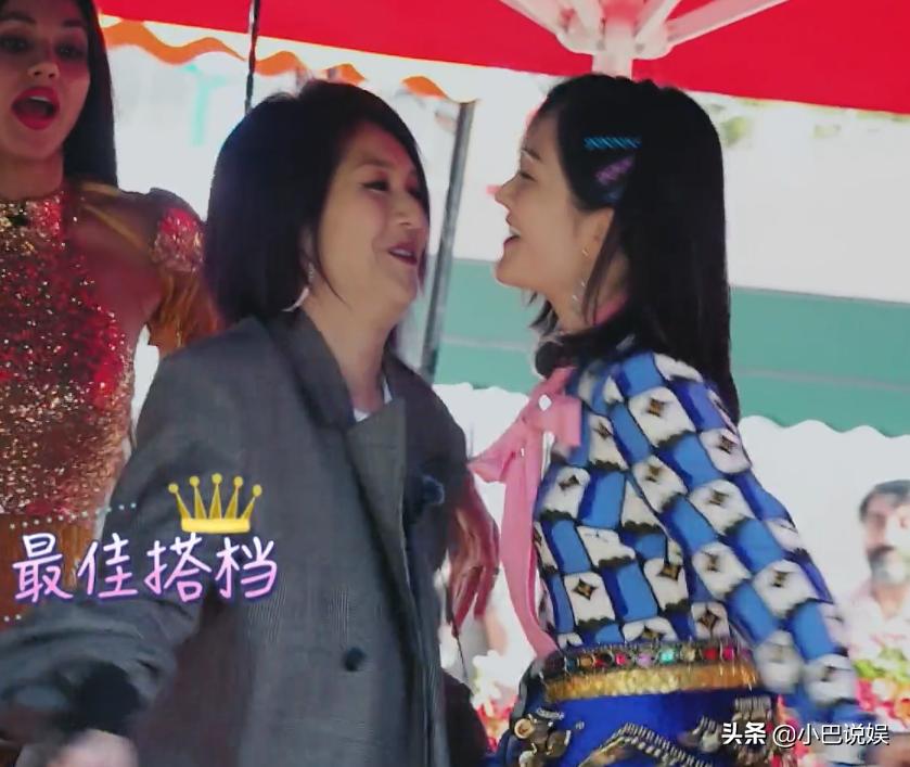 妻子团集体跳肚皮舞,妻子跳肚皮舞给丈夫惊喜