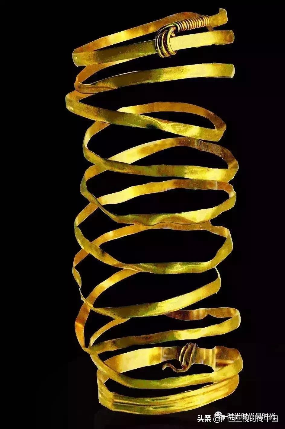 手镯是用石头搞出来的吗,手镯创造灵感