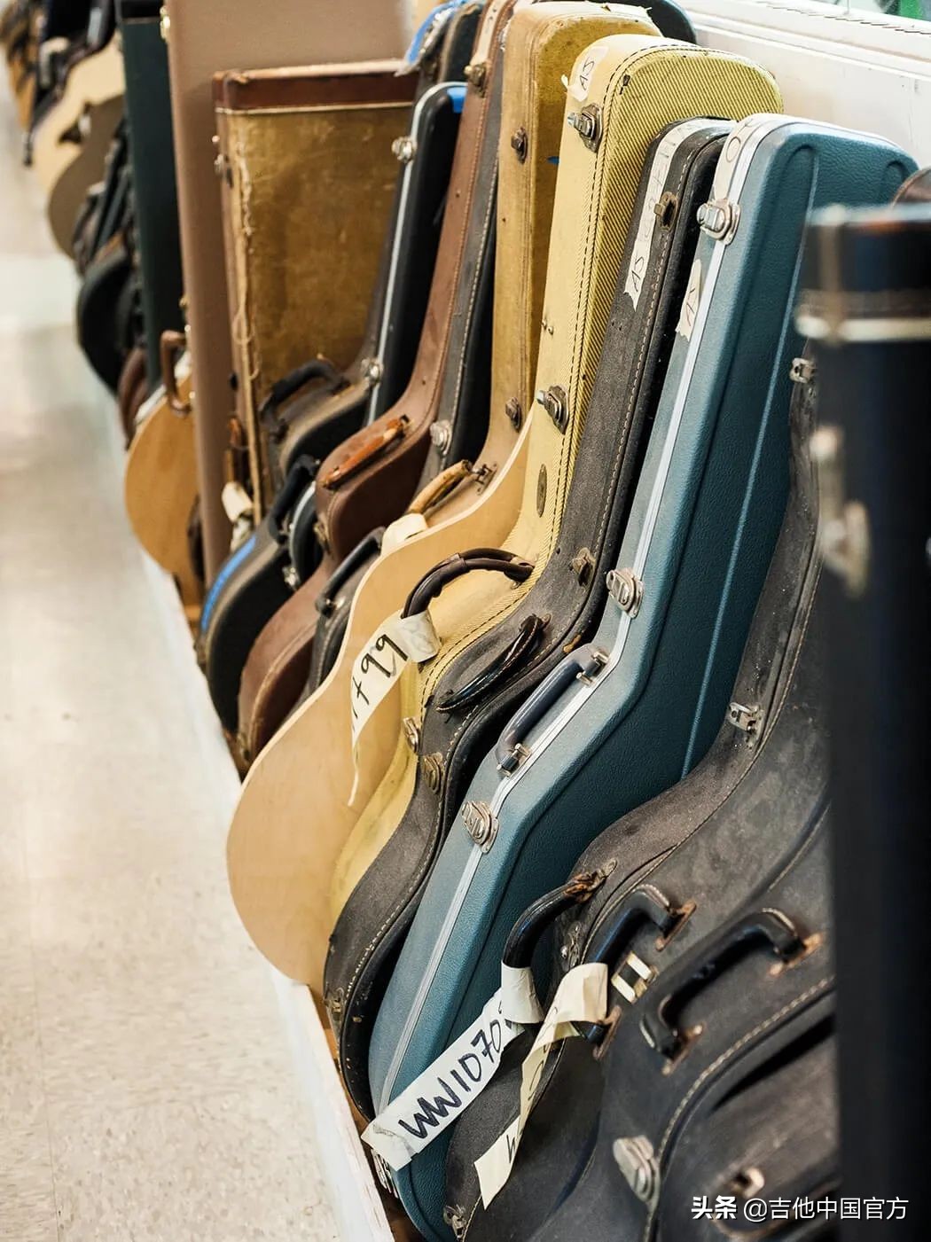 鍚変粬鎵嬩竴骞磋兘璧氬灏戦挶,鍚変粬鎵嬫嫋鍚庤吙