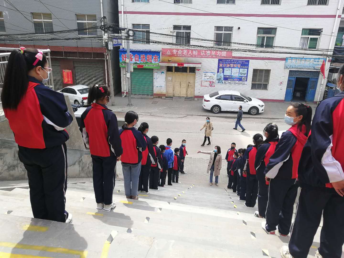 复课开学暖心护航,保障开学复课有序