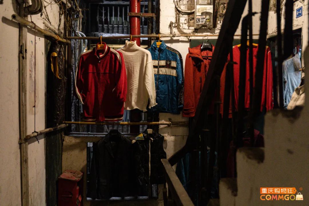 解放碑二手衣服市场,解放碑红鼎国际
