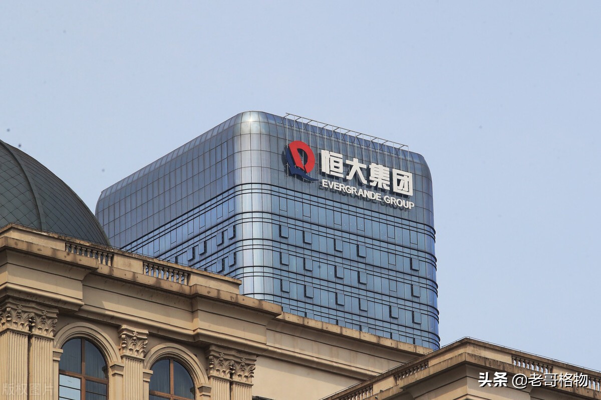 4000亿对1.95万亿，王老板已经上岸，许老板行吗？