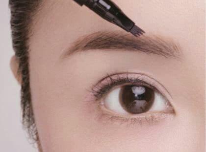 佟丽娅同款淡紫色眼妆怎么画,陈数同款烟熏眼妆