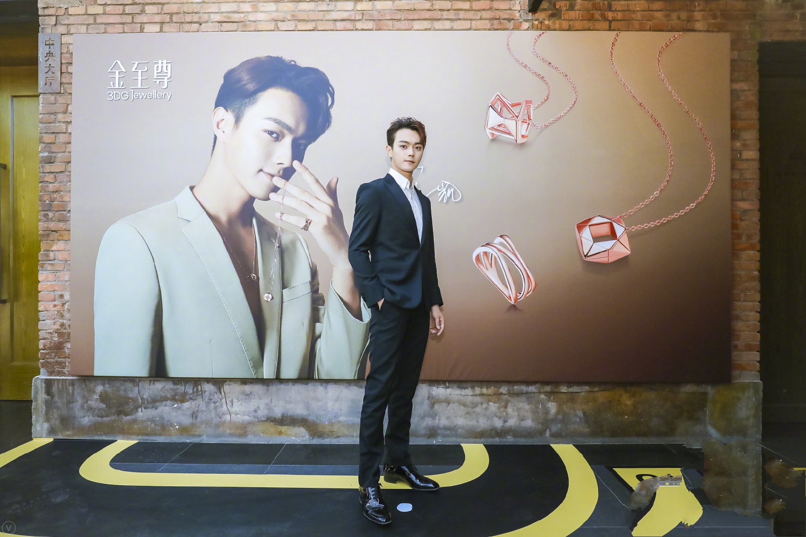 香港珠宝品牌排行榜最新,谢瑞麟黄金和金至尊黄金哪个好