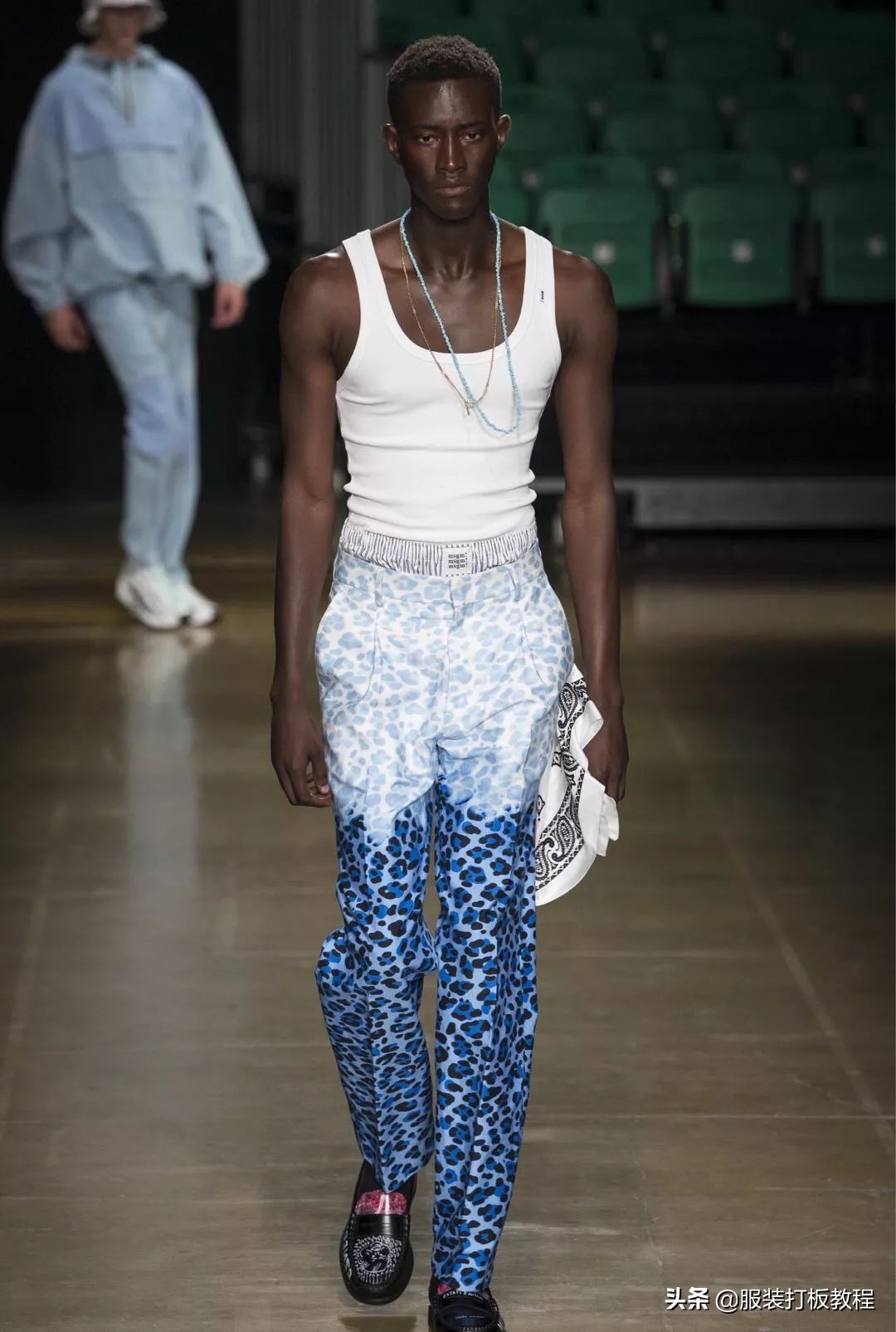 拼接设计潮流套装,拼接服装系列款式图大全