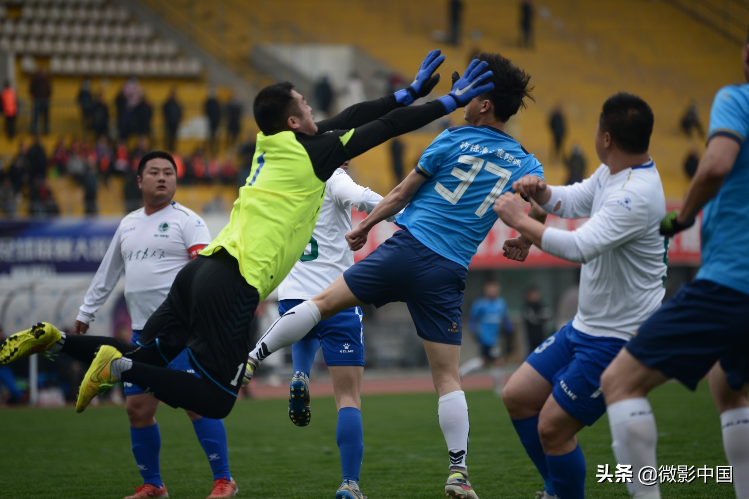 襄阳市观看球赛,襄阳足球联赛激战正酣