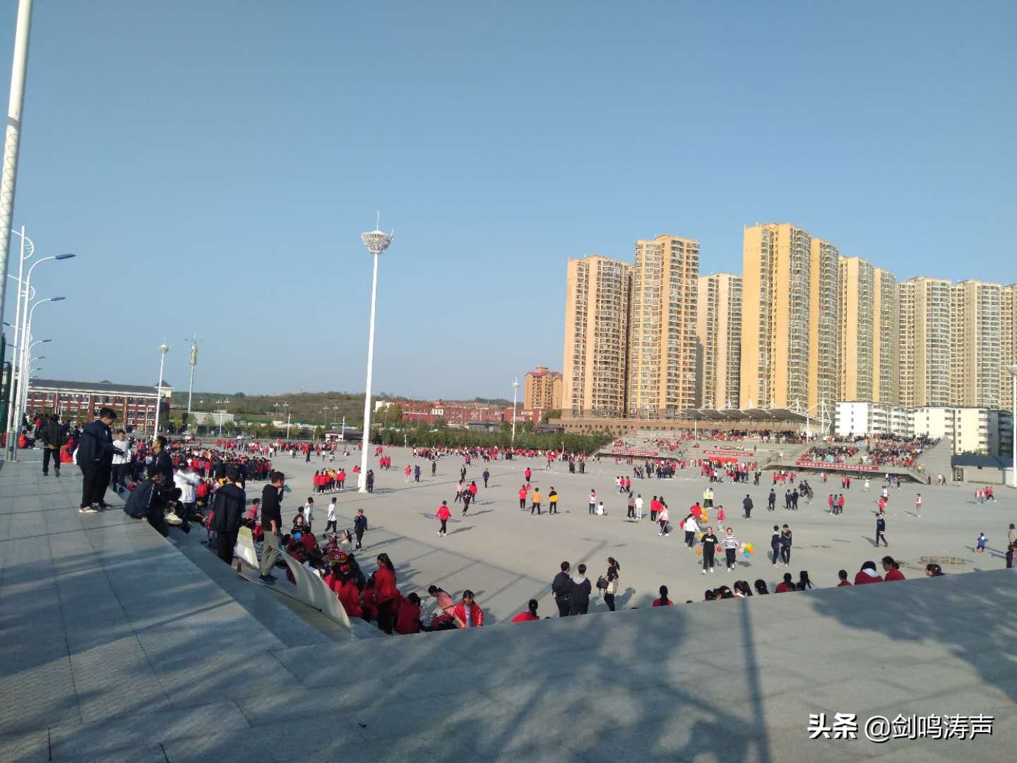 风驰电掣帅气逼人,风驰电掣神威