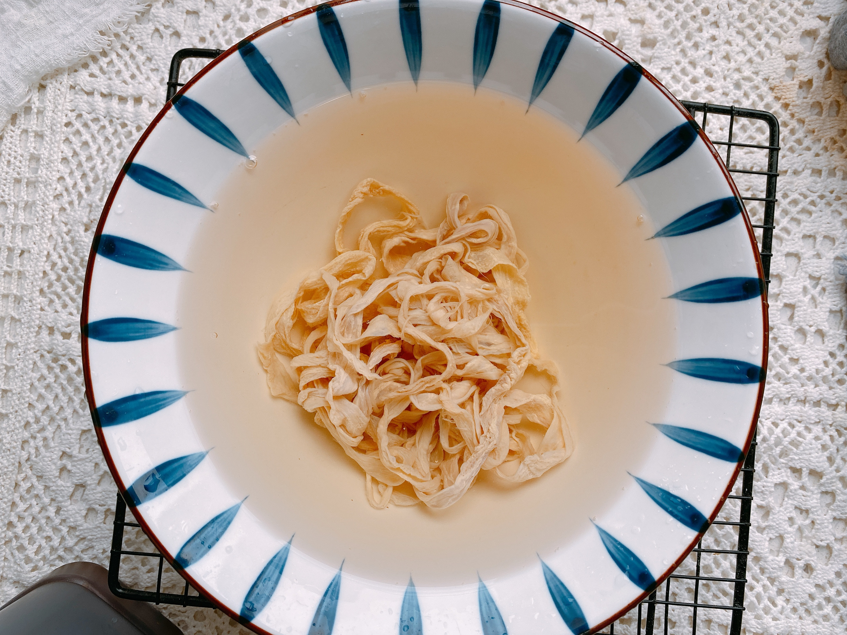 灌香肠放调料顺序,灌香肠最忌四种调料花椒