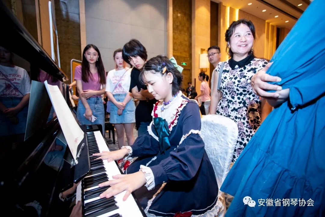 安天旭长江钢琴视频,安天旭钢琴免费直播课