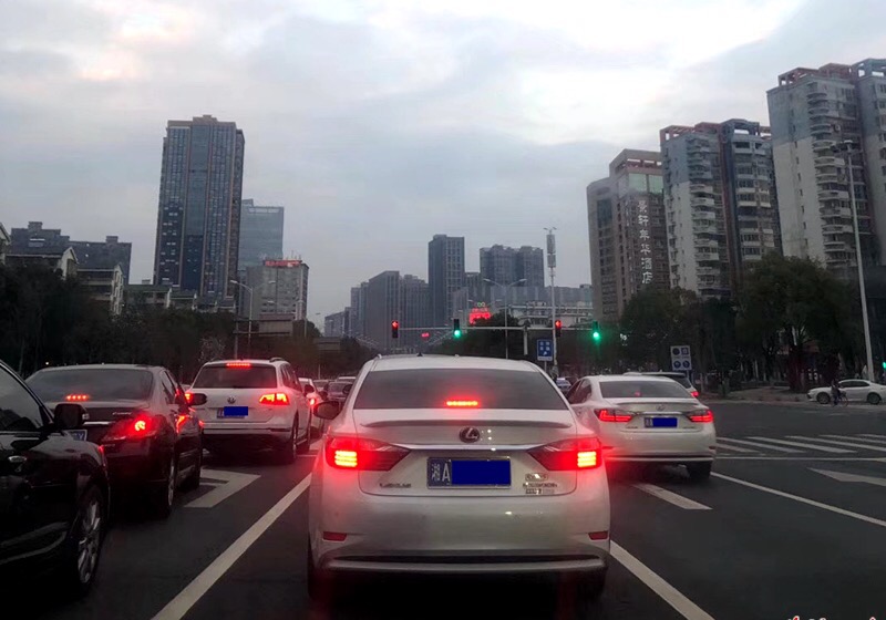 长沙滴滴出行司机一月收入,在长沙跑滴滴要怎样跑才赚得多