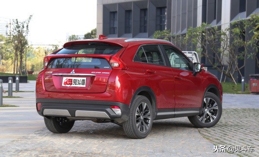 火拼轿跑SUV市场谁才是穿着AJ运动鞋“年轻潮人”？