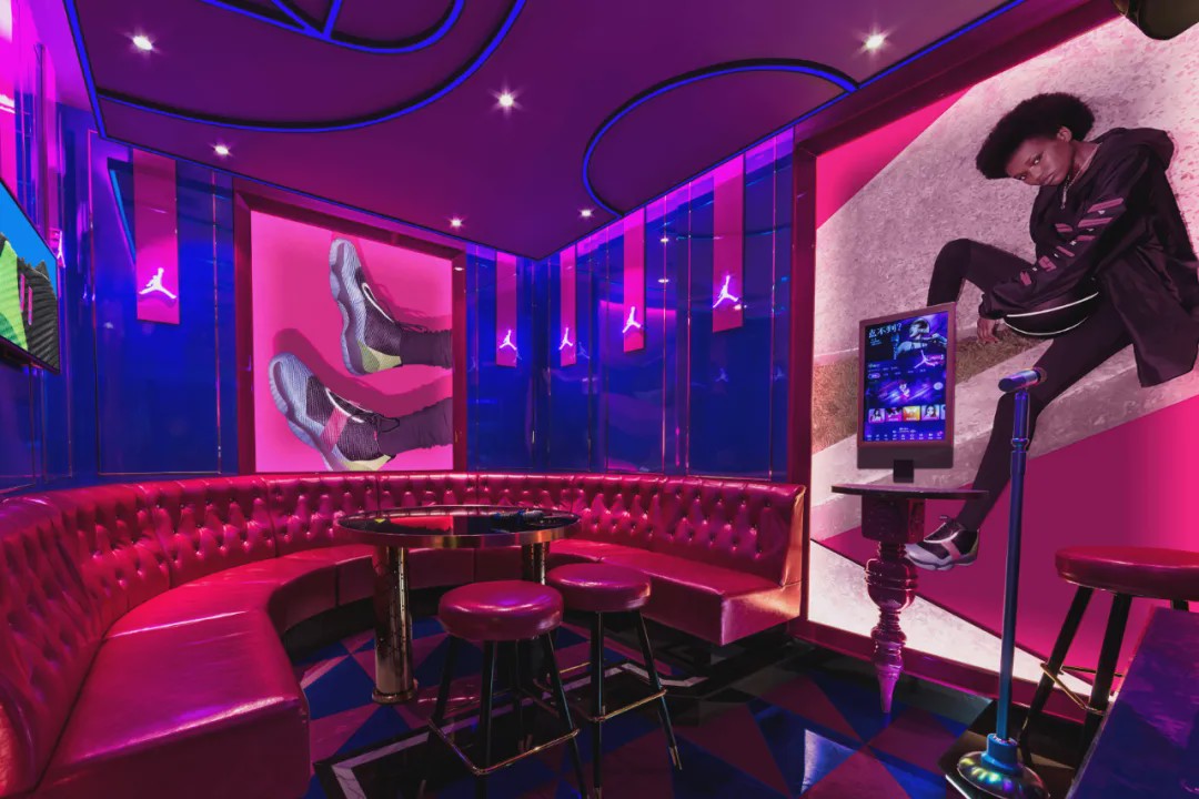 眉间有银河眼中有星辰什么意思,眉间是银河眼中有星辰什么意思