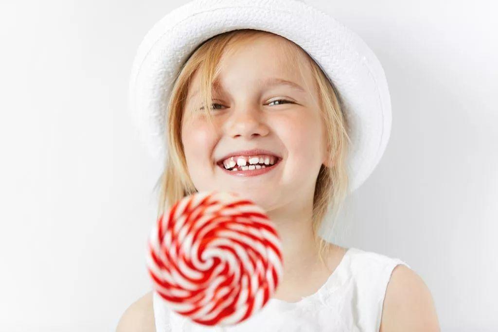 宝宝换牙要注意这些家长必看,家长如何确定孩子已全部换牙