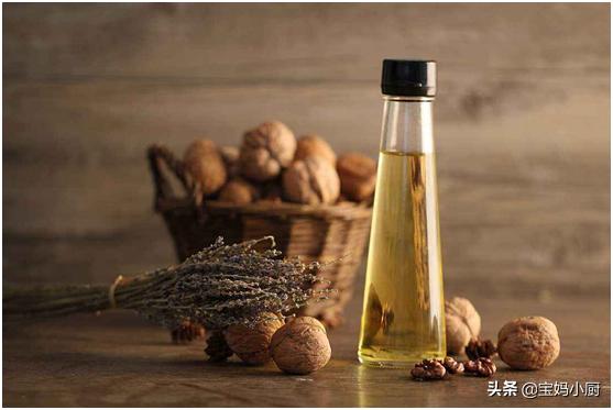 担心油泼墨鱼太重口？宝妈教你换种油，小朋友也能吃