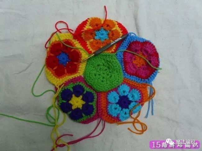 钩针足球教程图解,钩针编织足球的教程