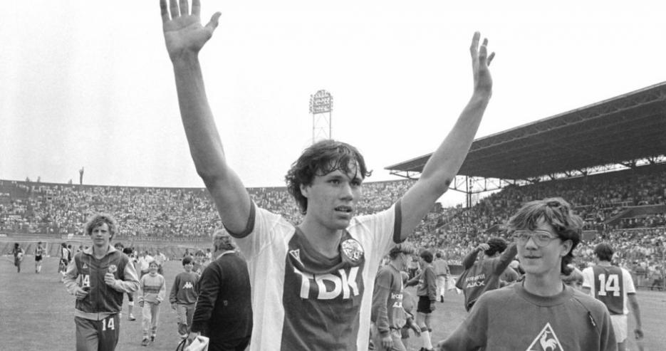 荷兰三剑客时期11号球员,荷兰三剑客左边锋