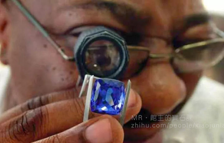 坦桑石深度解读,坦桑石多少大小值得收藏