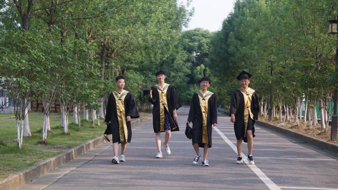 学霸宿舍6人全考上研究生,学霸宿舍6人学校