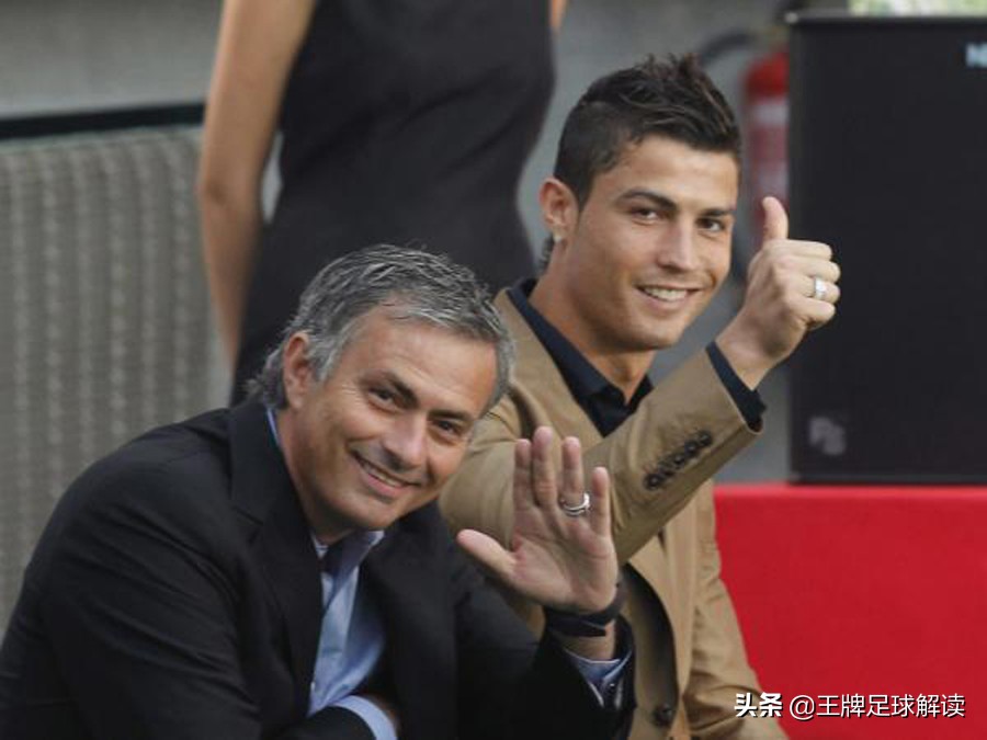 意甲挡不住穆里尼奥攀高枝：门德斯长袖善舞，偷师曼城放大招即可