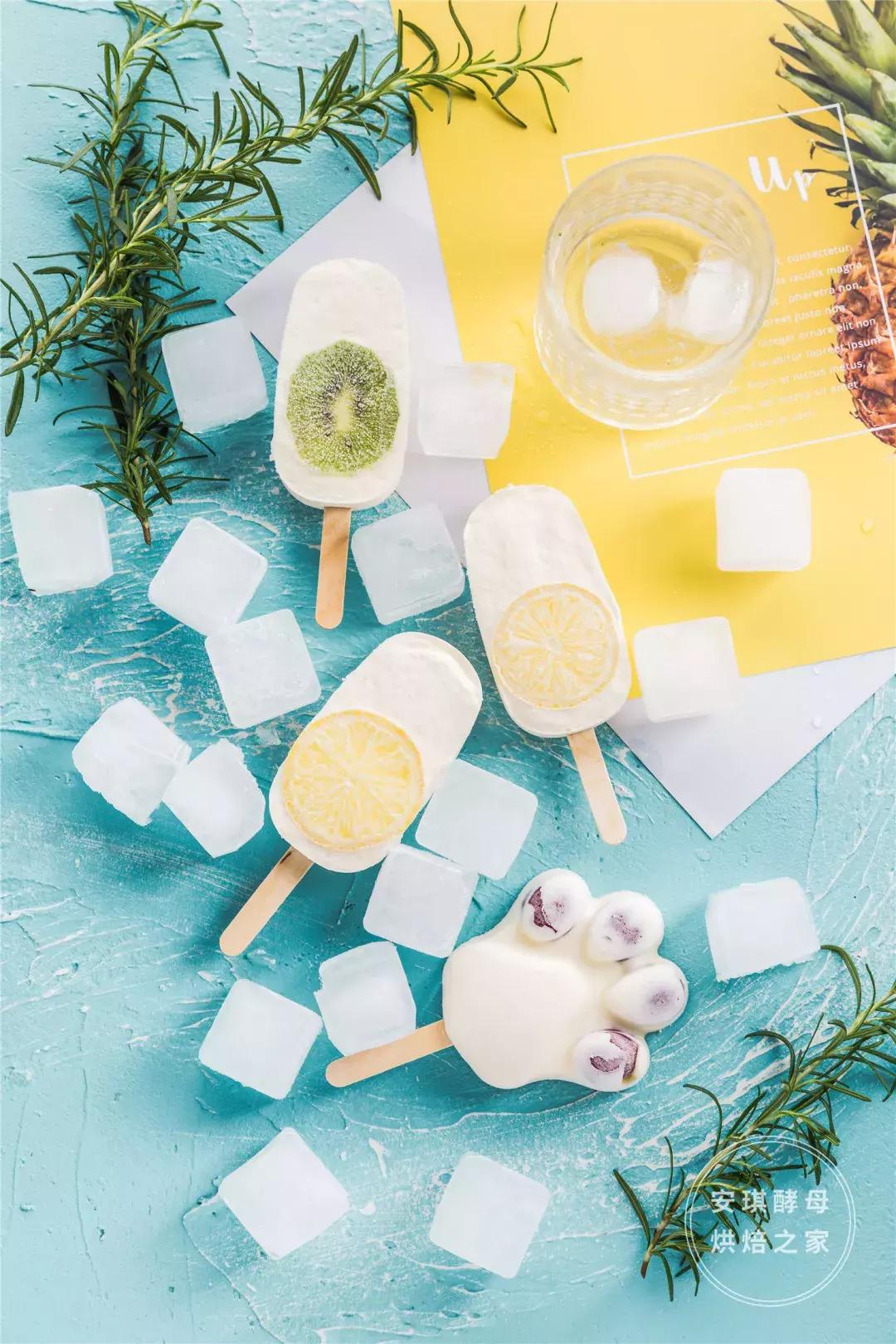 快过期的奶油做成冰淇淋还能吃吗,用淡奶油做的雪糕最多能存放几天