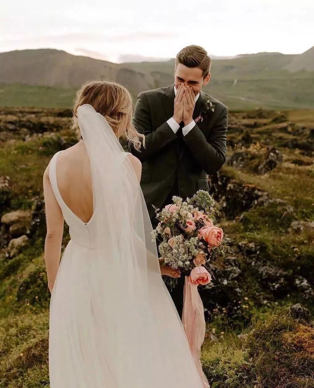 关于婚纱的10条建议，从试婚纱开始解决你的选择困难症