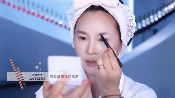 化妆使用气垫的正确步骤顺序,早上擦脸化妆的正确步骤顺序