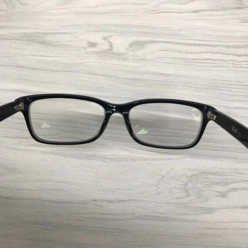 墨镜近视镜合二为一,怎样能配到真的依视路眼镜