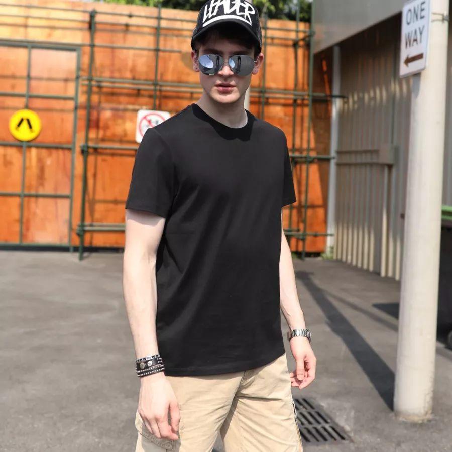 天天穿西服好吗,天天穿爱马仕