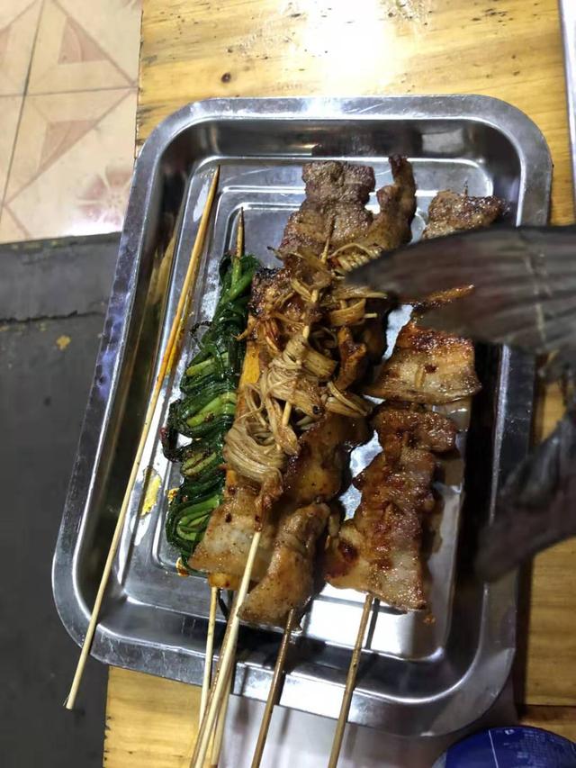 慢性肾衰竭痛风怎么办,痛风和慢性肾脏有关系吗