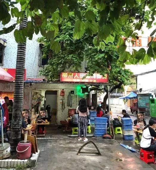 南宁最好吃的田螺煲,南宁田螺鸭脚煲