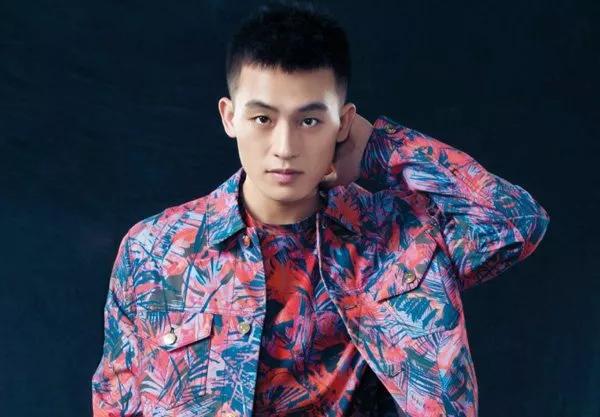 陈翔现身,为什么说陈翔和李炜是2010快男