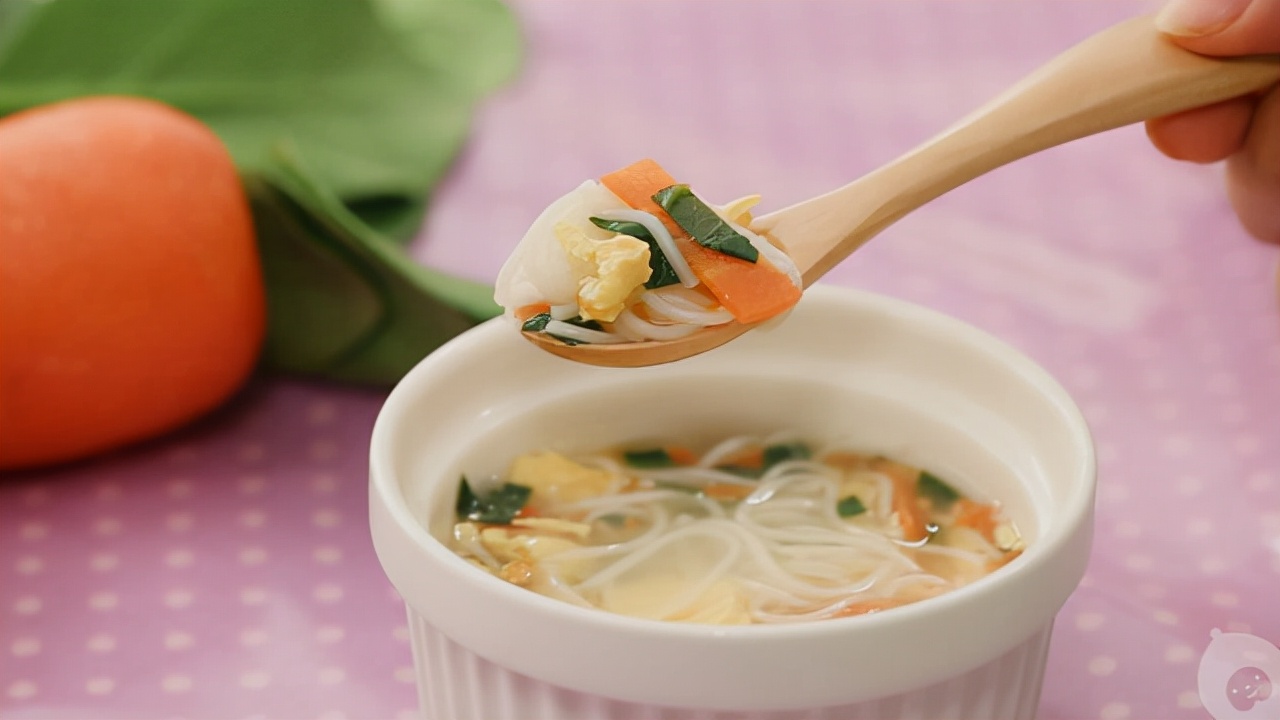 6个月后的母乳没有奶粉有营养吗,母乳几个月添加辅食比较好