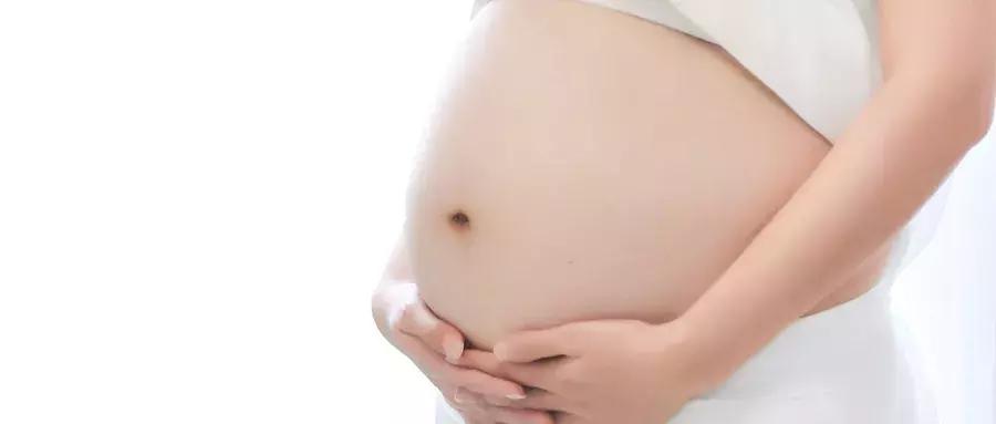 李晨和范冰冰合作不尴尬吗,李晨陪伴范冰冰一起做公益