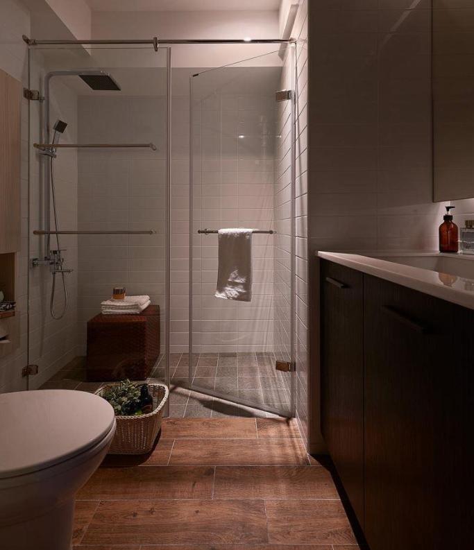 木纹砖的优缺点黑白风,木纹砖和木板找平方式一样吗