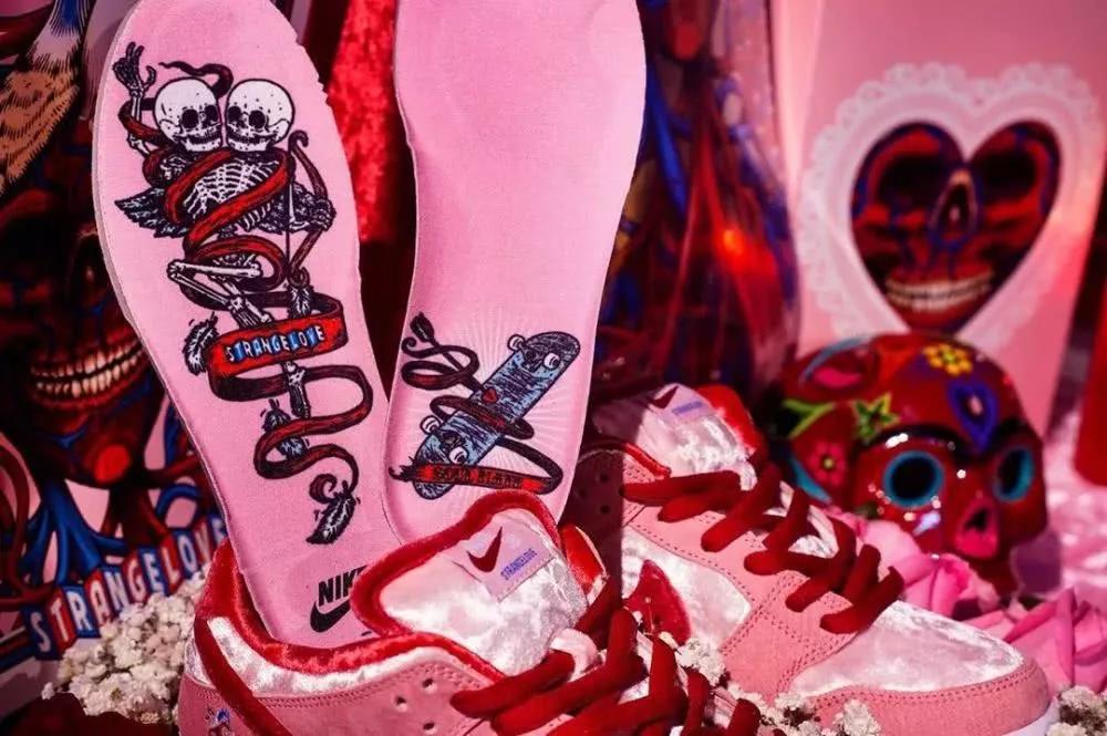 宅了大半个月!情人节就是想买!买!|撸铁妹专栏