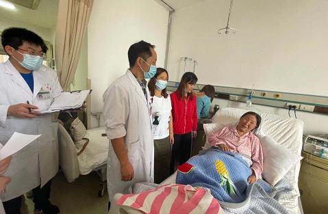 腹腔镜微创手术，省内治疗新方式！守护你的“小心肝”