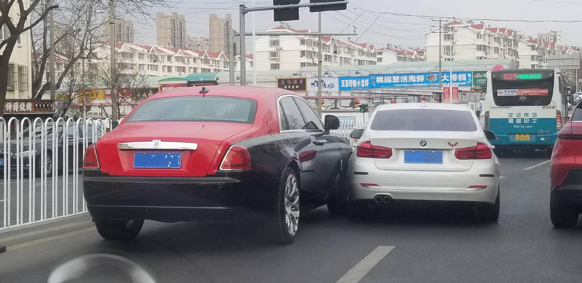 撞了豪车保险不够赔怎么办,豪车被撞怎么定损