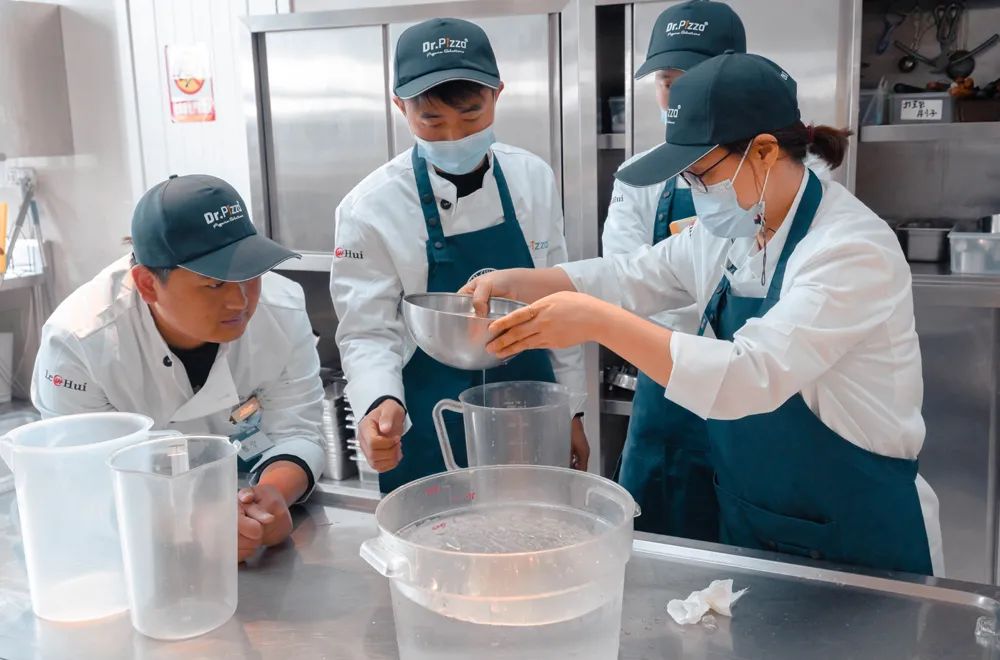 夏天面团温度是多少,夏天面团醒发温度湿度