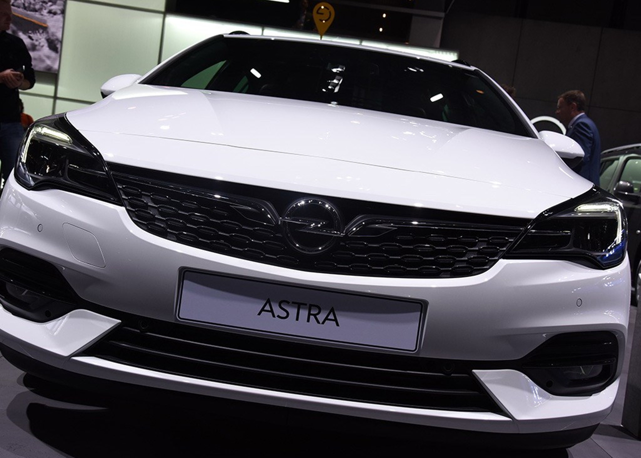 针对英国特供的“威朗”，不出自别克，而是沃克斯豪尔的旗舰