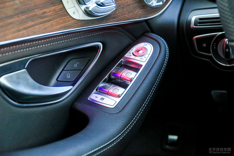 奔驰glc300l动感型第一视角,实拍了解2020款奔驰glc300