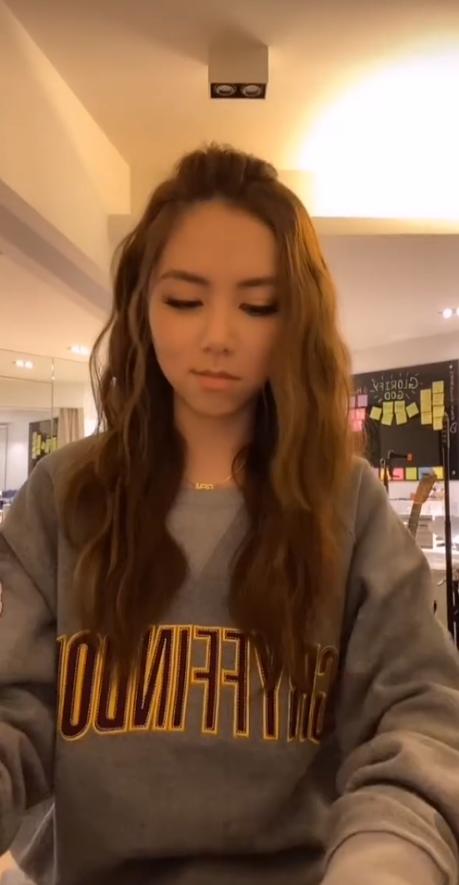 邓紫棋演唱会大波浪,黑色大波浪邓紫棋