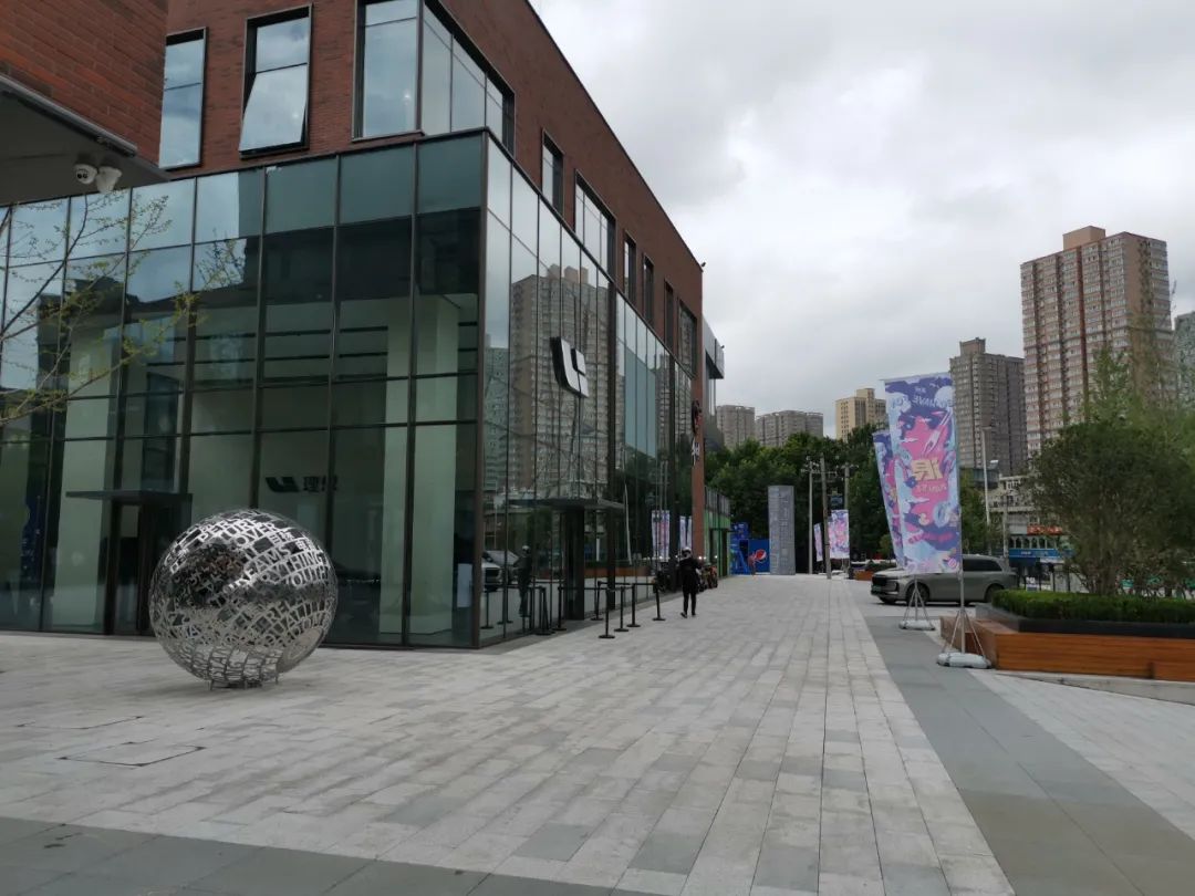 理想one4座试驾,理想one购车现场