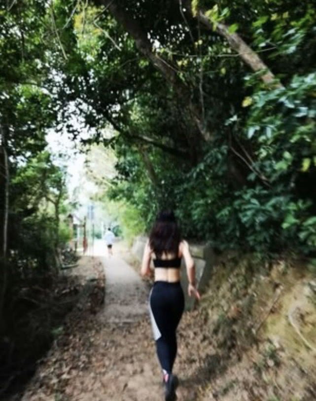 刘銮雄吕丽君照片,吕丽君与刘銮雄为什么分手