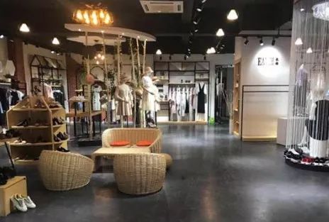 火爆｜N多品牌服装扎堆入驻宝丰观府·万象天街，潮生...