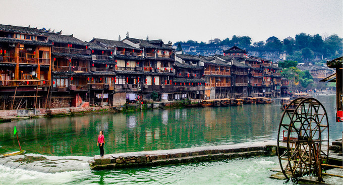 凤凰3天两晚旅游攻略,张家界凤凰三日游攻略