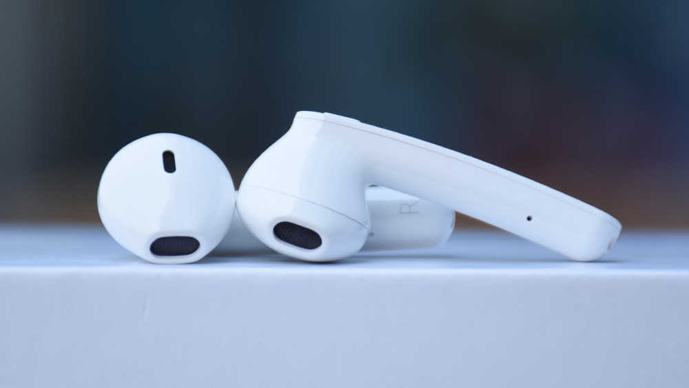 是国产AirPods还是老周的音乐梦？PlayBuds真无线蓝牙耳机