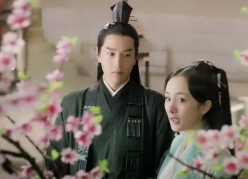 三生三世:为何奈奈看到和素素相似的白浅,会以为是结魄灯的功劳