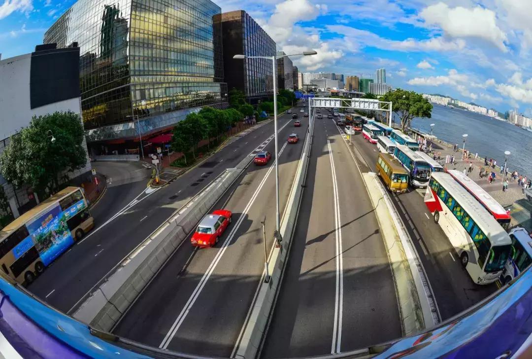 像彩色水果糖一样的香港,让人心动