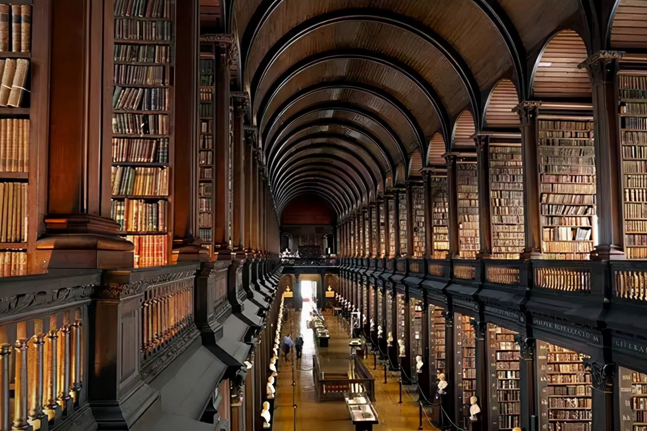 不怕煮不怕烤不消磁！科学家造出500TB超大5维光盘，寿命138亿年